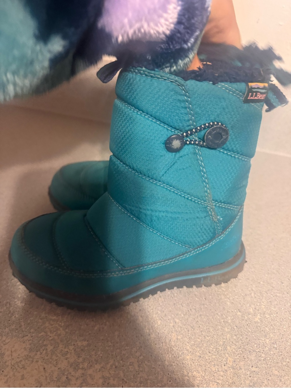 L.L. Bean Kids ultra light Snow Boots with Toggle size 12 toddler
